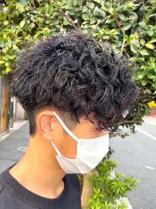 パーマ メンズ 艶カラー 仲間純子🪼のヘアスタイル