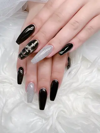 ネイル 高島 夏海のネイルデザイン