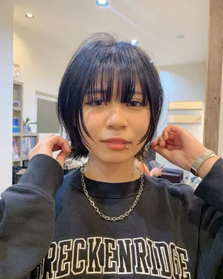 ミディアム 🐝肥田 しょーと🐝のヘアスタイル