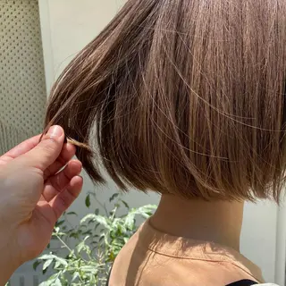 ミディアム カラー ブリーチカラーが人気 onnuのヘアスタイル