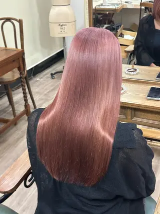 ロング カラー rebloom所属・山之内匠/艶カラー/ ハイトーン/ブリーチのヘアスタイル