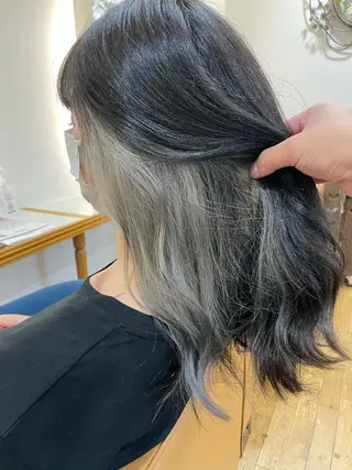 セミロング ブリーチ毛矯正.髪質 改善.髪にドラマをのヘアスタイル