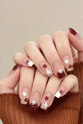 ネイル コウ ヨウのネイルデザイン