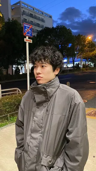 パーマ メンズ マツザキ マナトのヘアスタイル