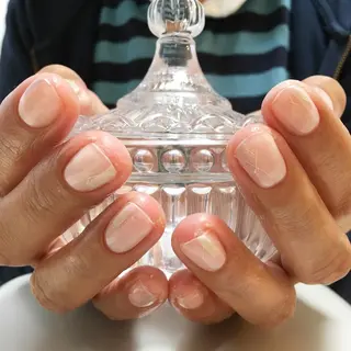 ネイル Petit Fleur所属・青柳 亜梨奈のマツエク・マツパデザイン