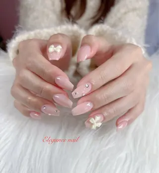 ネイル Elegance Nail所属・Elegance Nail本厚木店舗のネイルデザイン