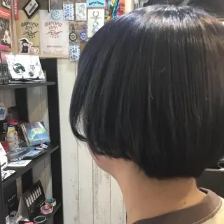 ショート カラー embrace エンブレイスのヘアスタイル