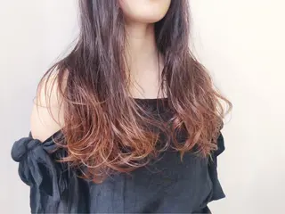 ロング カラー 宮原 佳苗のヘアスタイル