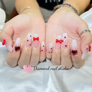 ネイル DIAMOND NAILMANAMIのネイルデザイン