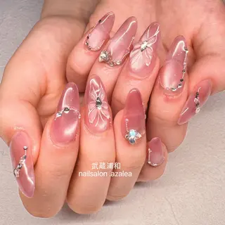 ネイル R inのネイルデザイン