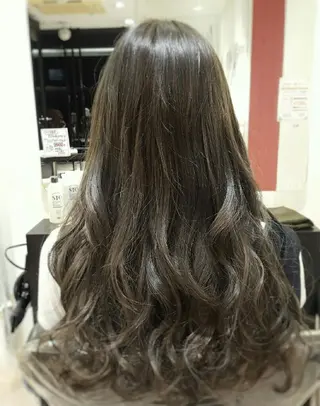 セミロング ロング カラー ヘアアレンジ 秋山 幸太のヘアスタイル