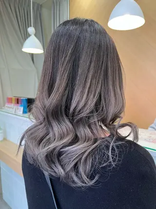 ロング ショート ボブ横山真樹のヘアスタイル