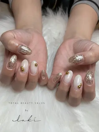 ネイル bylaki🌈 RENAのネイルデザイン