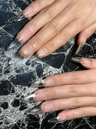 ロング ネイル ✴︎ Delightのネイルデザイン