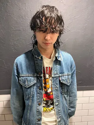 ミディアム パーマ メンズ 退色まで透明感ある ダブルカラー/リクのヘアスタイル