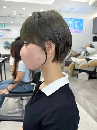 ショート ショートヘア くすみカラー、大場猛のヘアスタイル