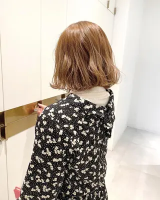 ミディアム 韓国くびれレイヤー 🇰🇷はづきのヘアスタイル