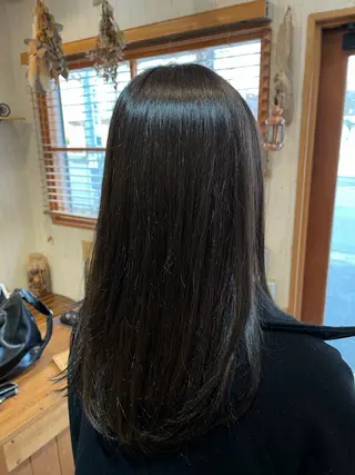 セミロング カラー parfait【パルフェ】所属・二宮 俊のヘアスタイル