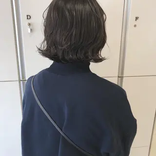 ショート ヘアアレンジ レイヤー/顔まわり カット/地毛風カラーのヘアスタイル
