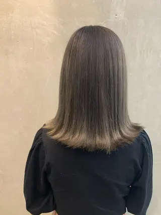 ミディアム カラー Aujuaソムリエ komatsu✂︎のヘアスタイル