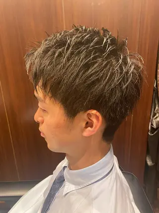 メンズ プレミアムバーバーヒロ銀座所属・成田 知佳のヘアスタイル