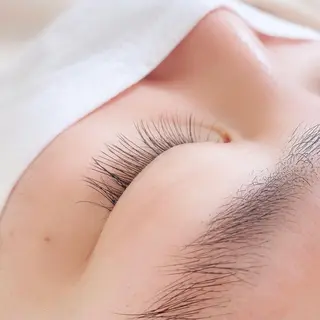 マツエク・マツパ hairdressing salon　mulum所属・Kasumi 店長のマツエク・マツパデザイン