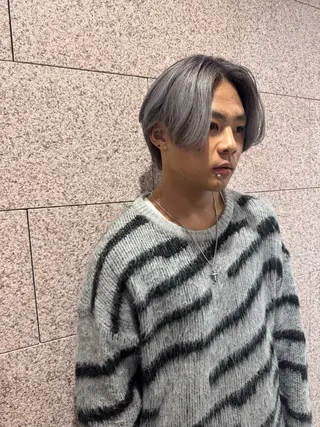 ミディアム 髪質改善＆ハイトーンカラー Cica神戸三宮元町店所属・福田 美波のヘアスタイル