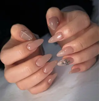 ネイル Lyna 池袋のネイルデザイン