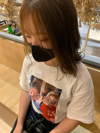 ミディアム カラー 船津 佳奈美のヘアスタイル