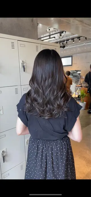 セミロング 飯田 みづきのヘアスタイル