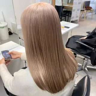 ロング カラー ミルクティーベージュ 🐱【Ryo】のヘアスタイル