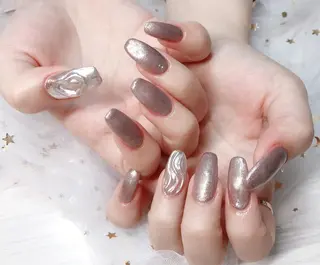 カラー ネイル Q Free nailsのネイルデザイン