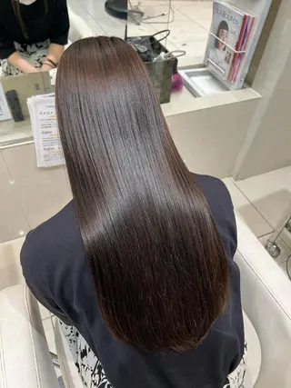 ロング ☃️顔周りレイヤー グレージュSHUTOのヘアスタイル