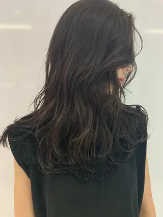 カラー ハッシュカット/ハイ トーン/MANAMIのヘアスタイル