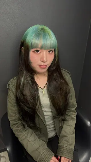 ロング カラー デザインカラー/ハイ トーン/konomiのヘアスタイル