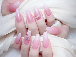 ネイル M🌷nail 長さだし専門店のネイルデザイン