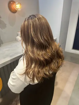 ロング カラー 💖ハイライト/ハイ トーン💖MIKIのヘアスタイル