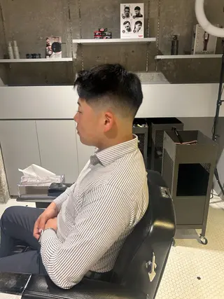 ショート FRANK’S BARBE(E)R THE STAND.所属・飯田橋メンズカット 高橋琴音のヘアスタイル