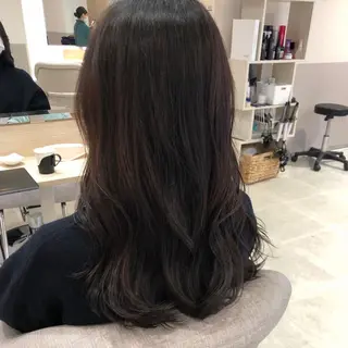 ロング 辻本 夏子のヘアスタイル