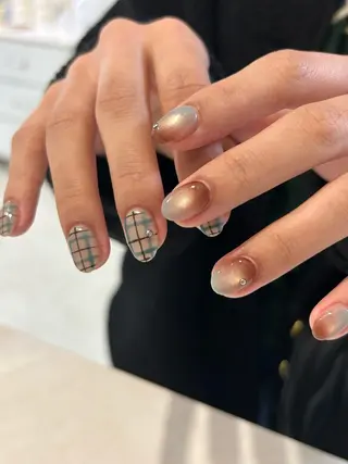 ネイル Salondevi2 isanaのネイルデザイン