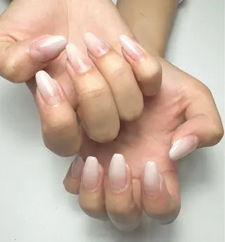 ネイル L iliのネイルデザイン