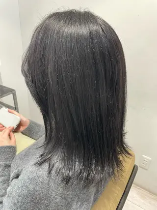 ミディアム カラー ナカムラ イヅミのヘアスタイル