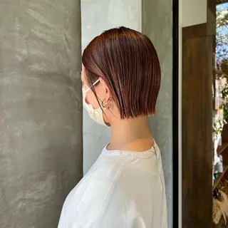ショート カラー DEE okazakiのヘアスタイル