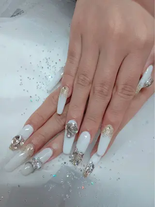 ネイル 柘植 祐子のネイルデザイン