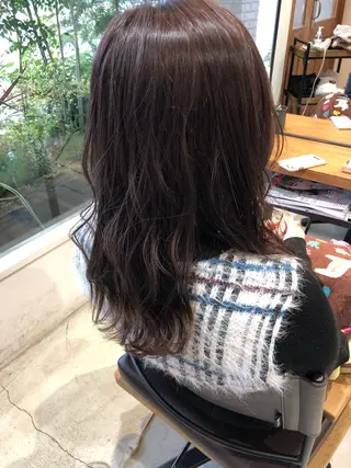 セミロング カラー ture by gladのヘアスタイル