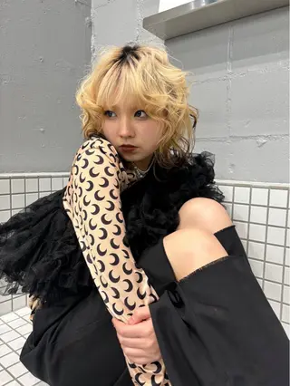 ヘアアレンジ ⭐︎ハイトーン /レイヤー✩momoのヘアスタイル