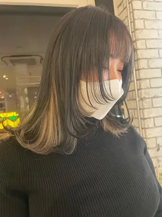 セミロング カラー 艶ハイトーン👑♡ NATSUKIのヘアスタイル