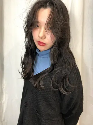 ロング 🫧🇰🇷韓国ヘア レイヤー🐺Yutaのヘアスタイル