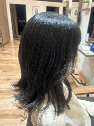 ミディアム 篠原 来実のヘアスタイル
