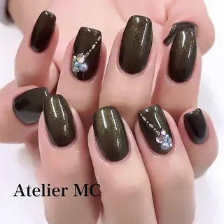 ネイル アトリエ エムシー 【新富町・東銀座】のネイルデザイン